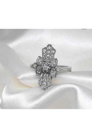 Antika Platin Modeli Fantazi Pırlanta Yüzük