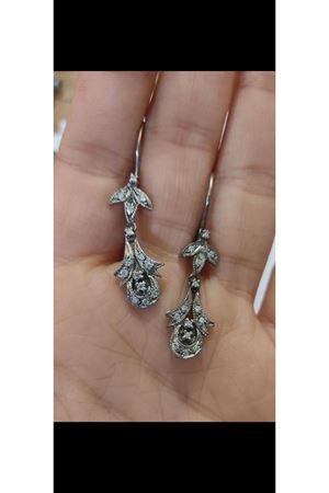 Vintage Tasarım Platin Modeli Küpe 2 