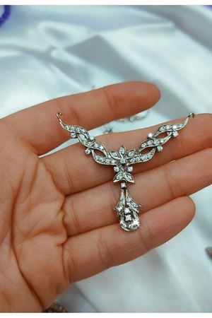 Vintage Platin Modeli Pırlantalı Kolye 