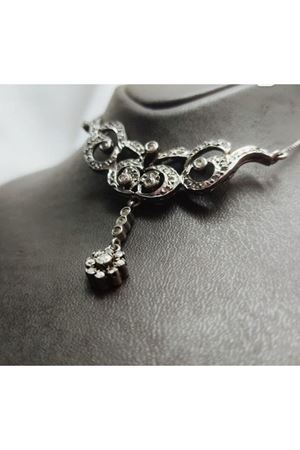 Antika Platin Modeli Çiçekli Pırlanta Gerdanlık