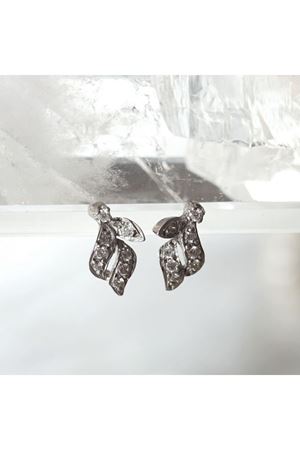 Antika Yaprak Modeli Küpe