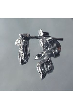 Antika Yaprak Modeli Küpe