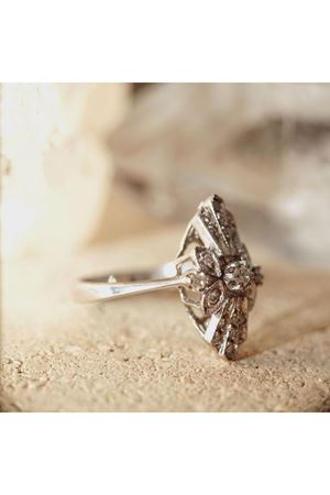 Antika Platin Modeli Fantazi Pırlanta Yüzük