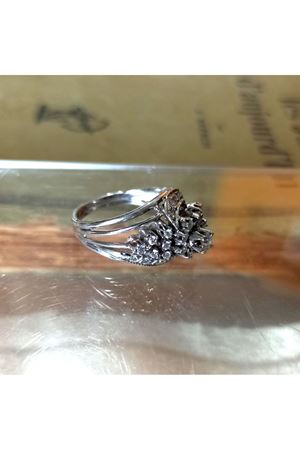 Antika Platin Modeli Pırlanta Taşlı Kübik Salyangoz Yüzük