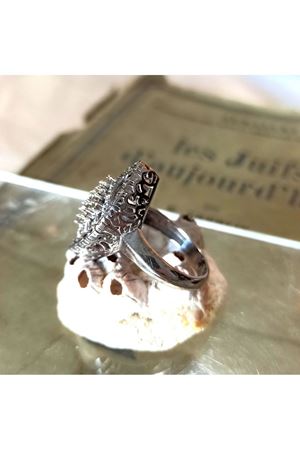 Vintage Tasarım Platin Modeli Pırlanta Taşlı Tombul Mekik Yüzük