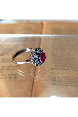 Vintage Tasarım Platin Modeli Yakut Taşlı Anturaj Pırlanta Yüzük