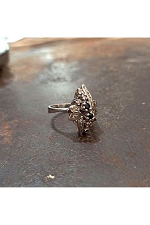 Vintage Tasarım Platin Modeli Yaprak Modeli Safir Taşlı Yüzük