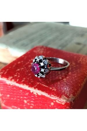 Antika Pırlanta Taşlı Platin Modeli Yakutlu Çiçek Yüzük