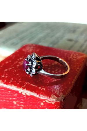 Antika Pırlanta Taşlı Platin Modeli Yakutlu Çiçek Yüzük