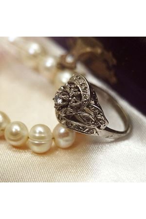 Antika Platin Modeli Salyangoz Yüzük