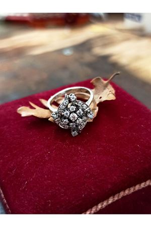 Antika Rüzgar Gülü Modeli Pırlanta Yüzük