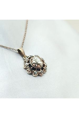 Antika Elmas Gül Modeli Kolye