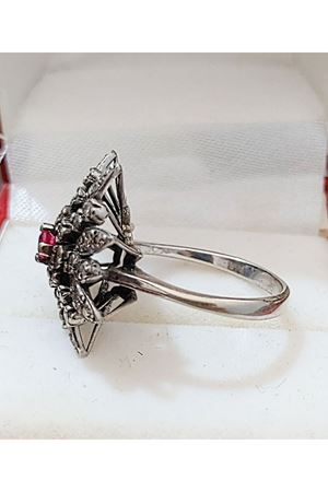 Vintage Tasarım Platin Modeli Pusula Gülü Yakut Taşlı Pırlanta Yüzük