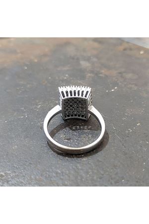 Vintage Tasarım Kare Temalı Platin Modeli Pırlanta Yüzük