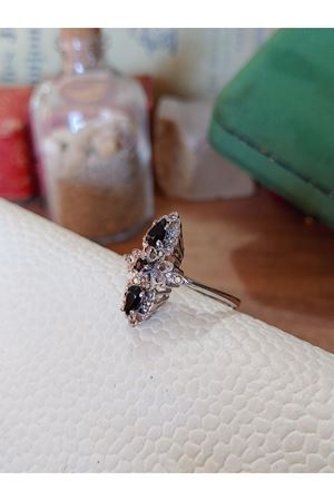 Vintage Tasarım Platin Modeli  Safir taşlı Pırlanta Mekik Yüzük 