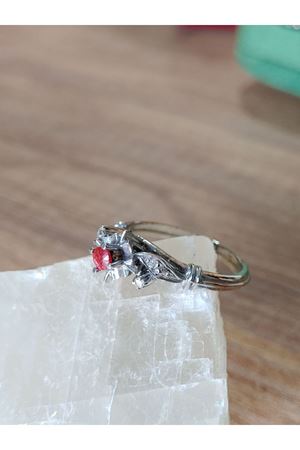 Vintage Tasarım Yakut Taşlı Yüzük