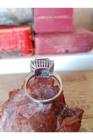 Vintage Tasarım Platin Modeli Pırlanta ve Garnet Taşlı Çift Sıralı Anturaj Kare Yüzük