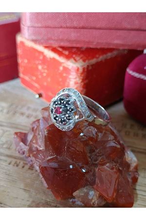 Salyangoz Modeli Vintage Yakut Safir Pırlanta Yüzük