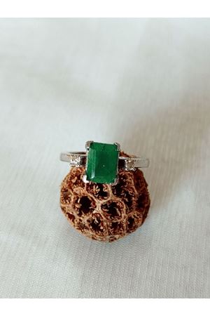 Vintage Tasarım Dikdörtgen Zümrüt Yüzük