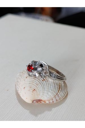Vintage Tasarım Yakut Taşlı Yüzük