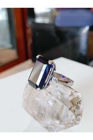 Vintage Tasarım Platin Modeli Büyük Safir Taşlı Pırlanta Yüzük