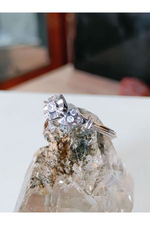 Platin Modeli Pırlanta Taşlı Vintage Tasarım Yüzük