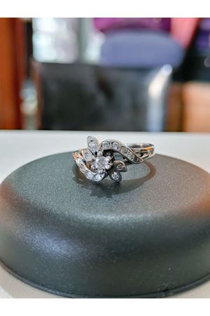 Vintage Tasarım Pırlanta Taşlı Platin Modeli Yapraklı Yüzük