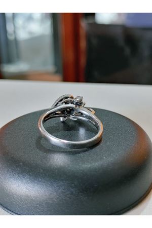 Vintage Tasarım Pırlanta Taşlı Platin Modeli Yapraklı Yüzük