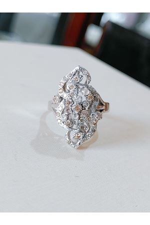 Vintage Tasarım Pırlanta Taşlı Mekik Yüzük