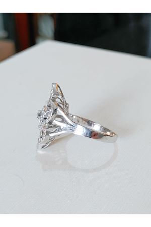 Vintage Tasarım Pırlanta Taşlı Mekik Yüzük