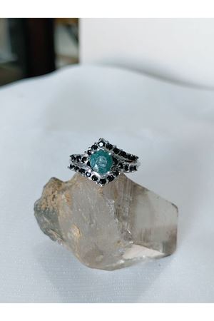 Vintage Tasarım Safir ve Zümrüt Taşlı Salyangoz Yüzük