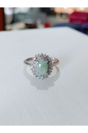 Vintage Tasarım Pırlanta ve Zümrüt Taşlı Yüzük