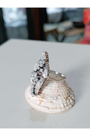 Vintage Tasarım Pırlanta Taşlı Mekik Yüzük