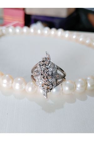 Vintage Tasarım Pırlanta Taşlı Yüzük