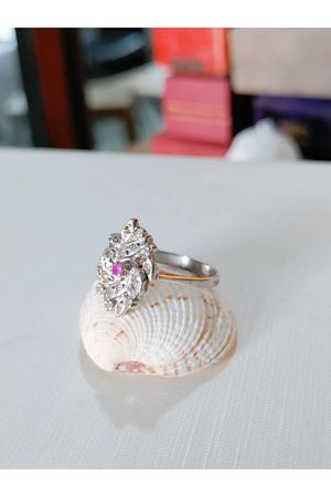 Vintage Tasarım Pırlanta ve Yakut Taşlı Yüzük